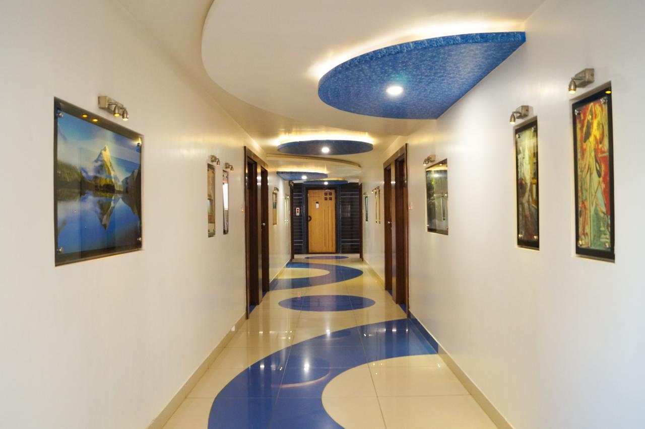 The Ambassador Hotel Vadodara Exterior photo