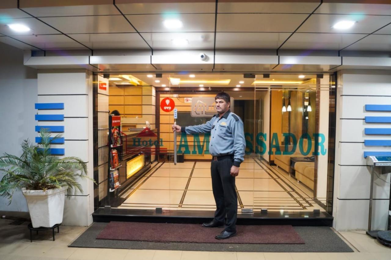 The Ambassador Hotel Vadodara Exterior photo